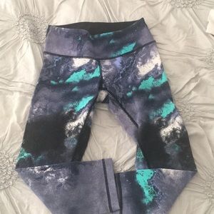 Lululemon crop leggings